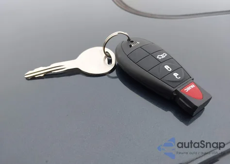 2014 Dodge Dart Sxt из США, поврежденный, VIN 1C3CDFBB8ED668507